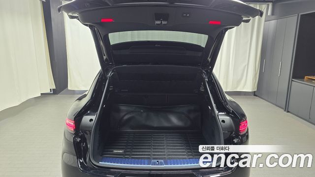 Porsche Cayenne 2020 — photo 31