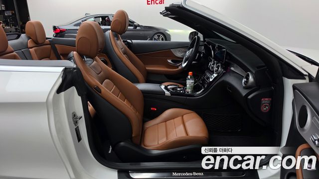 Mercedes-Benz C-Class 2019 — photo 11