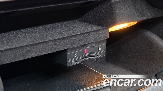 Mercedes-Benz C-Class 2019 — photo 13