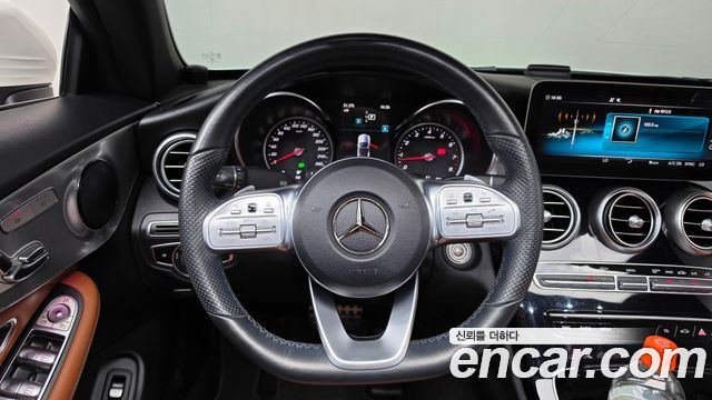 Mercedes-Benz C-Class 2019 — photo 15