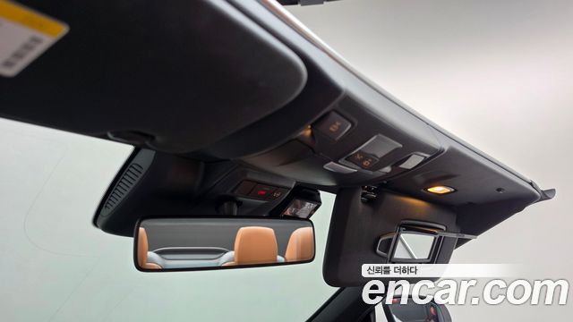 Mercedes-Benz C-Class 2019 — photo 18
