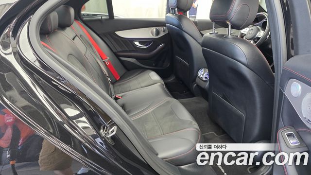 Mercedes-Benz C-Class 2020 — photo 17