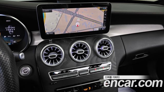 Mercedes-Benz C-Class 2020 — photo 19
