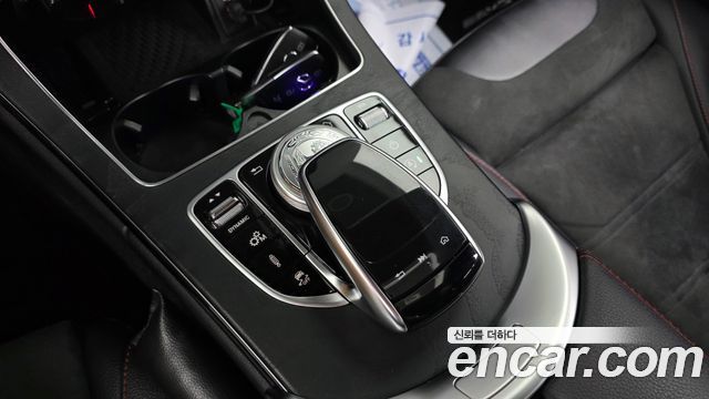 Mercedes-Benz C-Class 2020 — photo 24