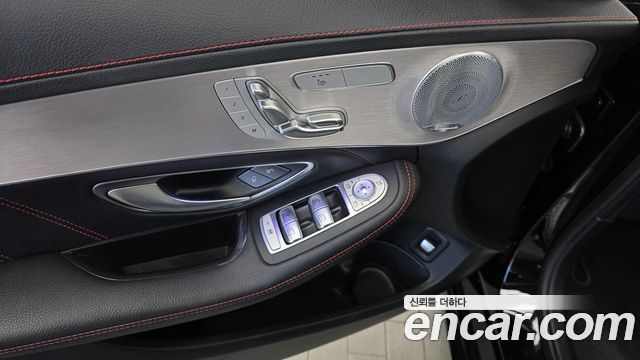 Mercedes-Benz C-Class 2020 — photo 27