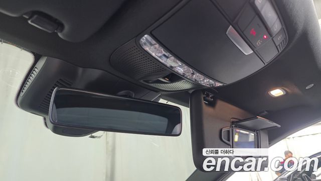 Mercedes-Benz C-Class 2020 — photo 30