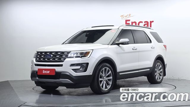 Ford Explorer 2017 — photo 1