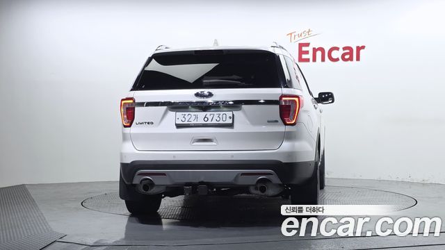 Ford Explorer 2017 — photo 4