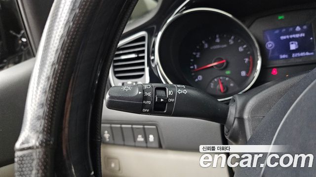 Kia Canival 2016 — photo 19