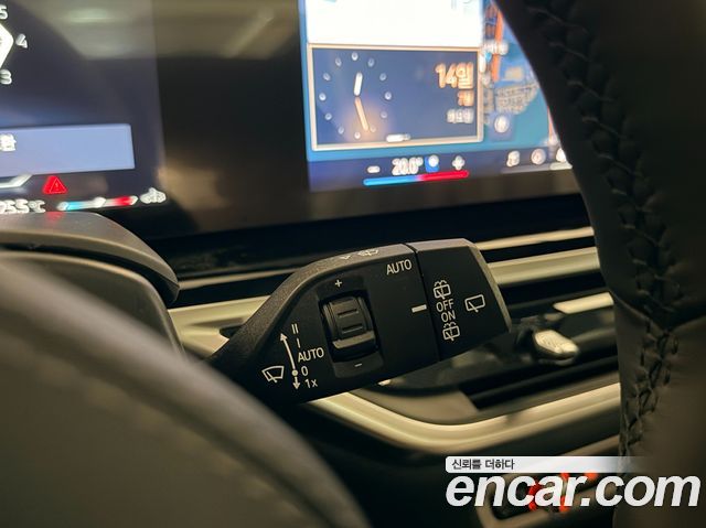 BMW X5 2026 — photo 12