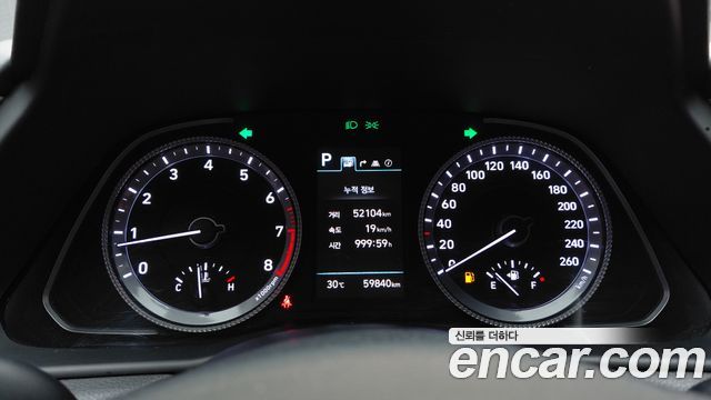 Hyundai Sonata 2023 — photo 11