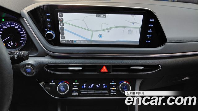 Hyundai Sonata 2023 — photo 19