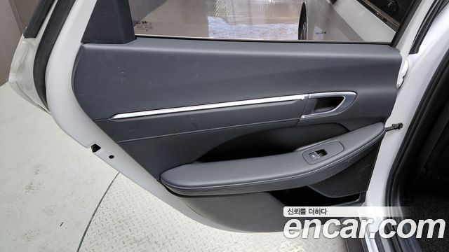 Hyundai Sonata 2023 — photo 15