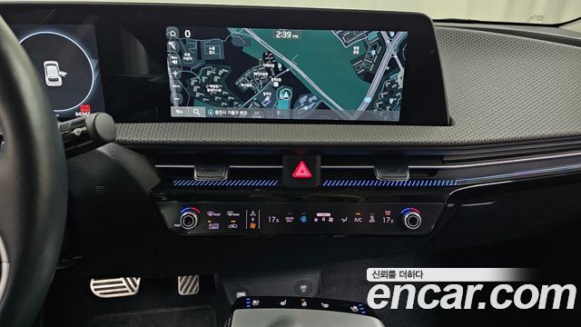 Kia EV6 2022 — photo 21