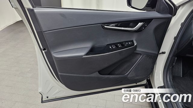 Kia EV6 2022 — photo 14
