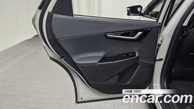 Kia EV6 2022 — photo 15
