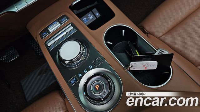 Genesis GV70 2024 — photo 12