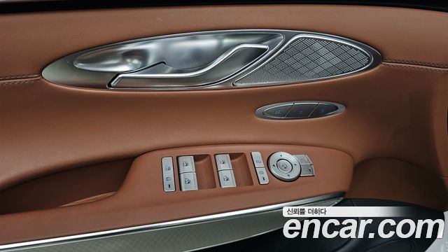 Genesis GV70 2024 — photo 23
