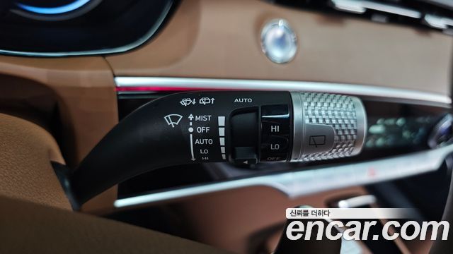 Genesis GV70 2024 — photo 31