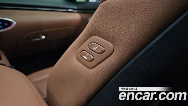 Genesis GV70 2024 — photo 33