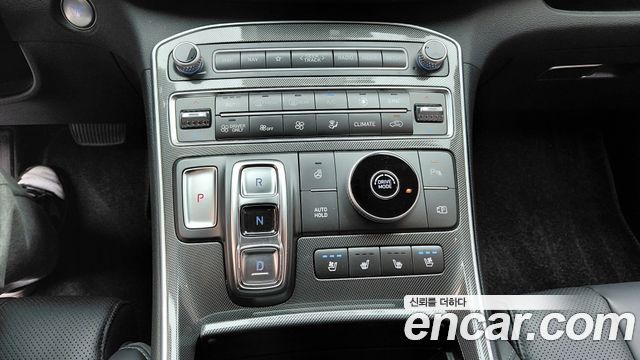 Hyundai Santafe 2022 — photo 12