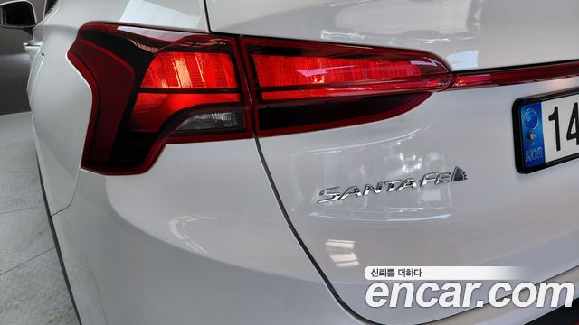 Hyundai Santafe 2022 — photo 9