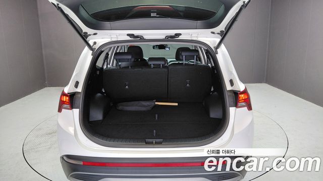 Hyundai Santafe 2022 — photo 32
