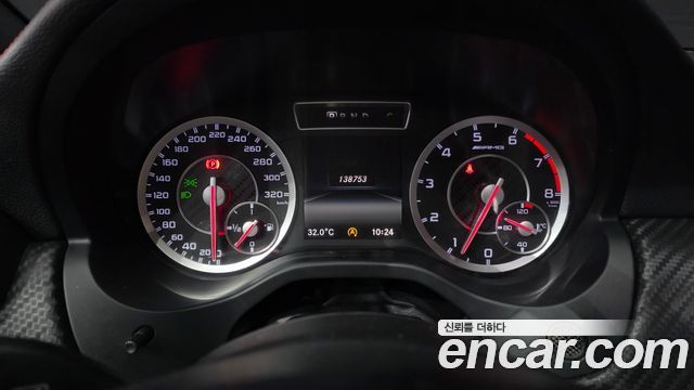 Mercedes-Benz A-Class 2015 — photo 8