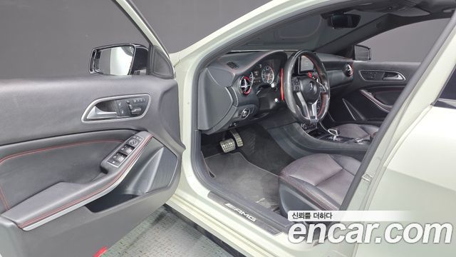 Mercedes-Benz A-Class 2015 — photo 10