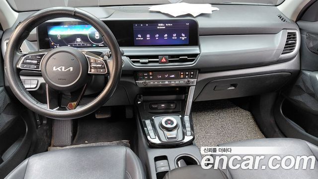 Kia Seltos 2023 — photo 10