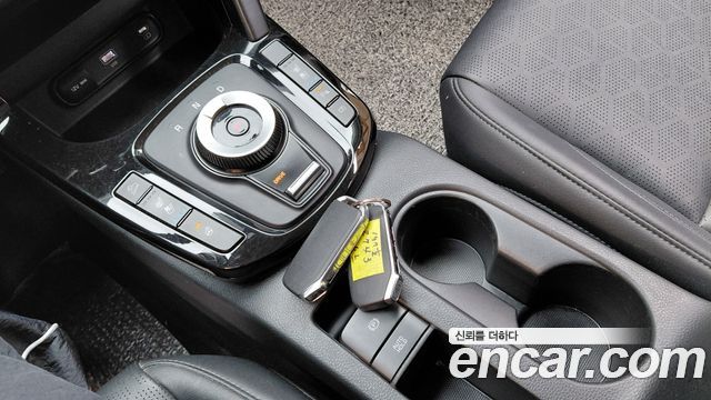 Kia Seltos 2023 — photo 12