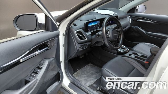 Kia Seltos 2023 — photo 13
