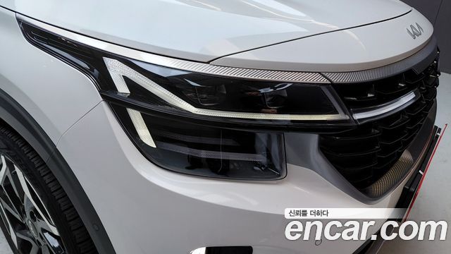 Kia Seltos 2023 — photo 8