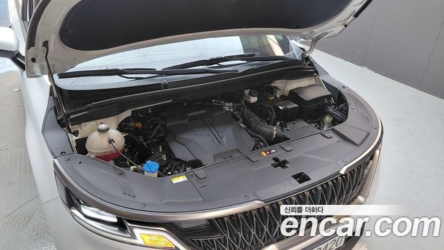 Kia Canival 2023 — photo 6
