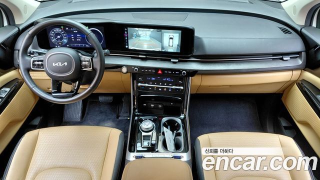 Kia Canival 2023 — photo 10