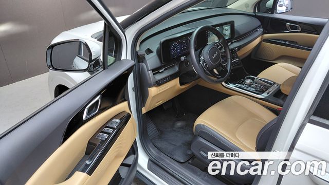 Kia Canival 2023 — photo 13