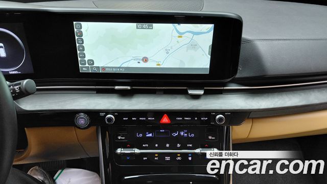 Kia Canival 2023 — photo 18