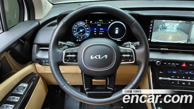 Kia Canival 2023 — photo 19