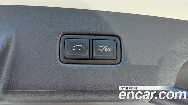 Kia Canival 2023 — photo 34