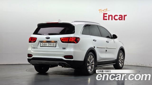 Kia Sorento 2019 — photo 2