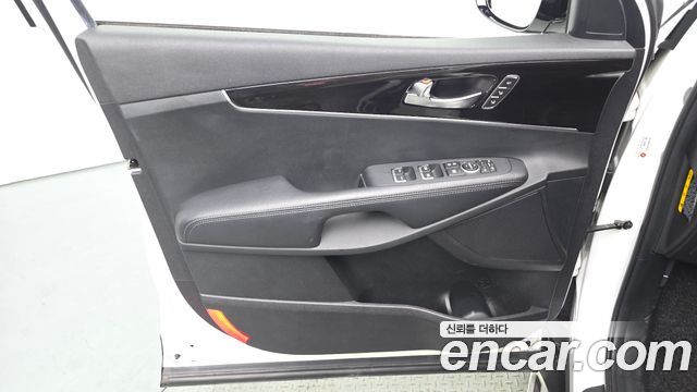 Kia Sorento 2019 — photo 14