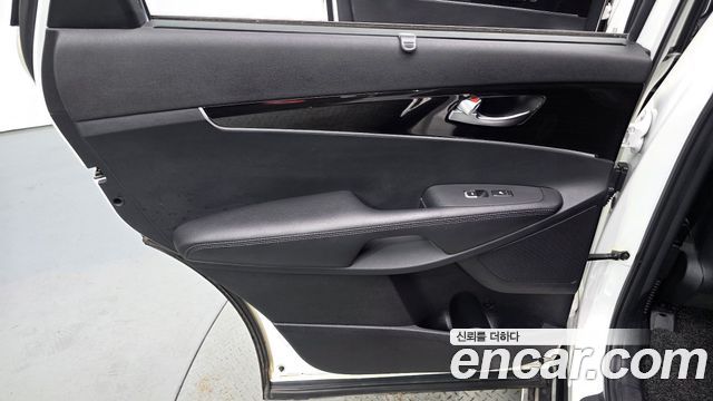Kia Sorento 2019 — photo 15
