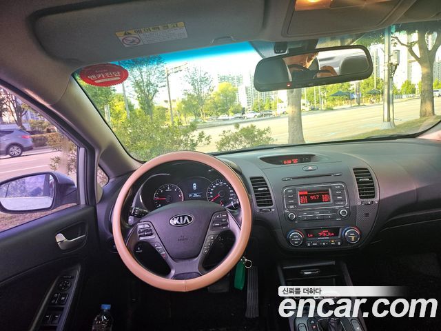 Kia K3 2015 — photo 13