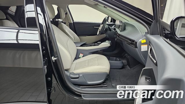 Kia EV6 2022 — photo 17