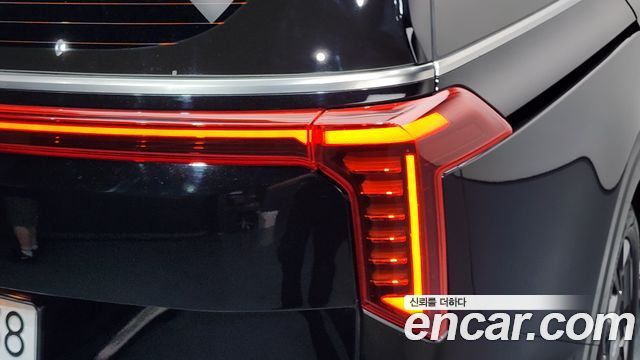 Kia Canival 2025 — photo 9