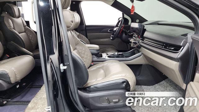 Kia Canival 2025 — photo 16