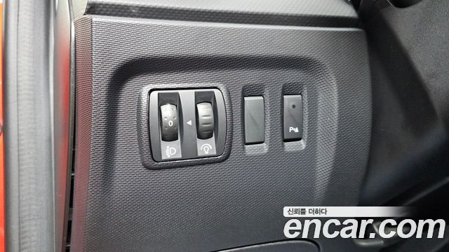 Renault Korea QM3 2015 — photo 20