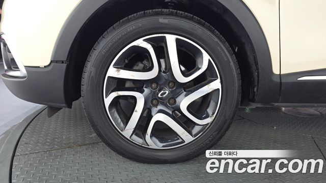 Renault Korea QM3 2016 — photo 5