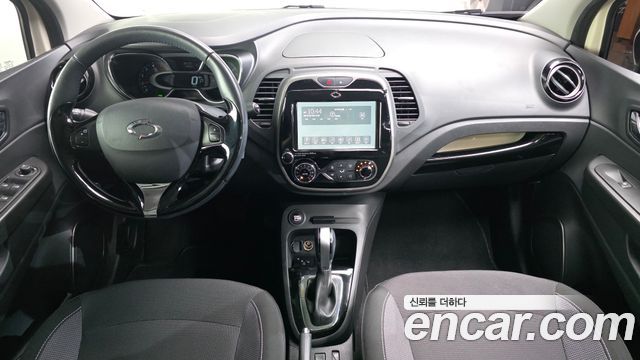 Renault Korea QM3 2016 — photo 7