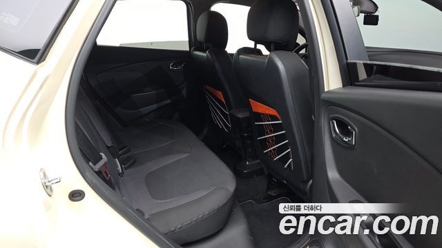 Renault Korea QM3 2016 — photo 12